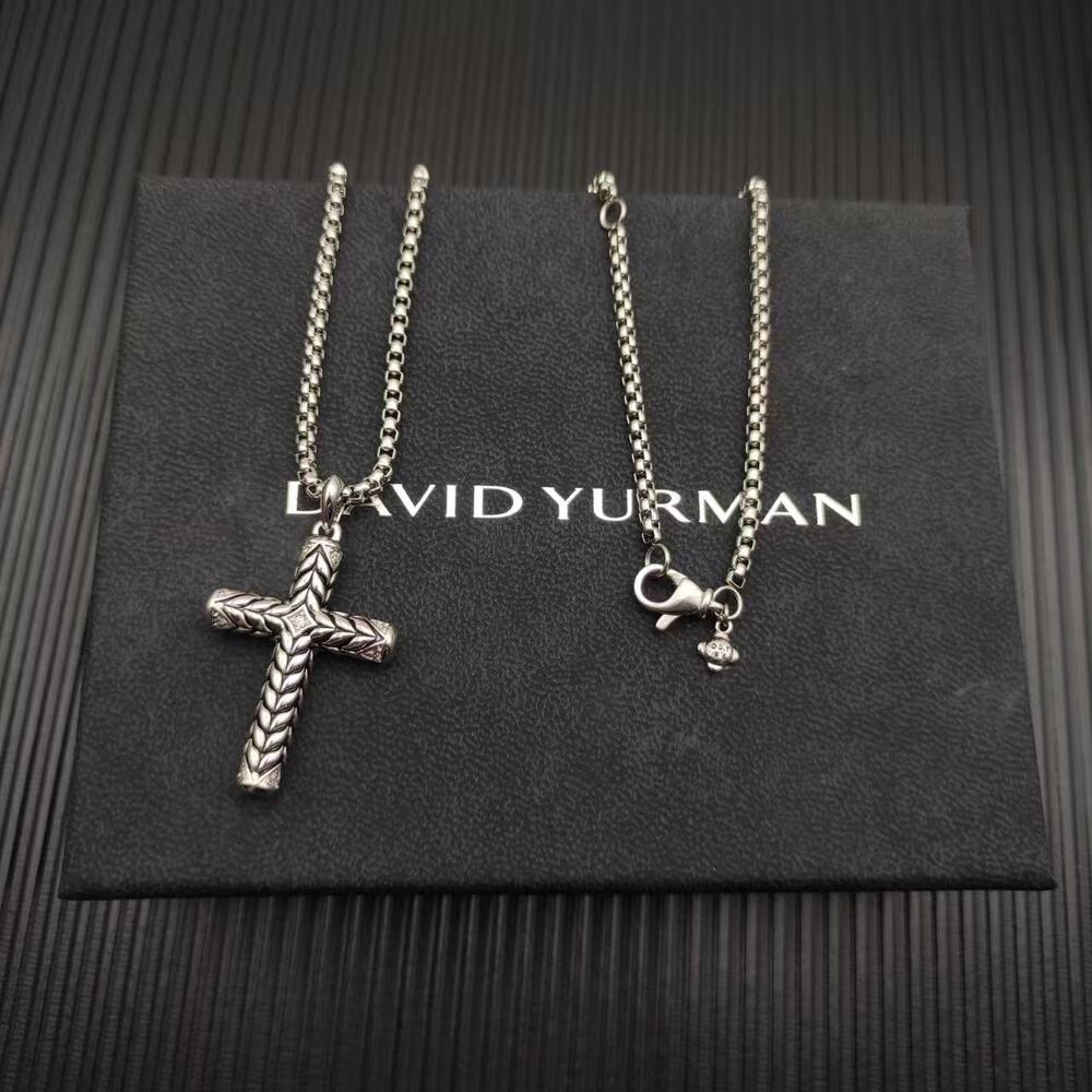 David Yurman Classic Cross Pendant Designer Silver Necklace